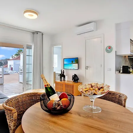 Silvic Serenada Apartment *